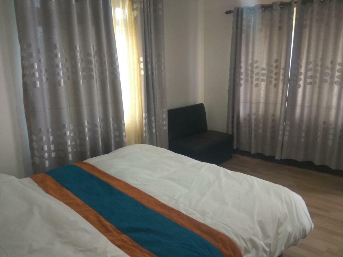 Family Peace House, 2*