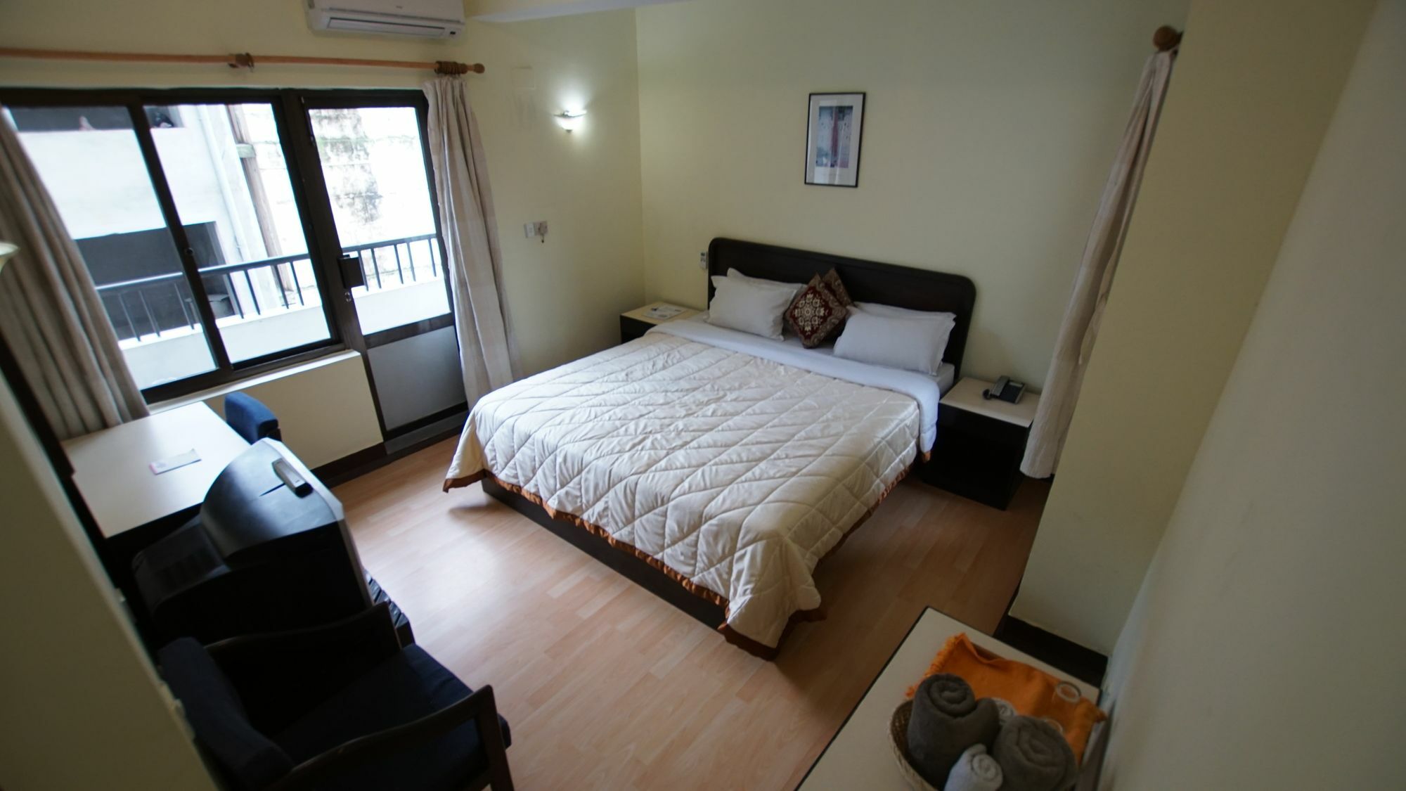 Sacred Boutique Hotel 3*