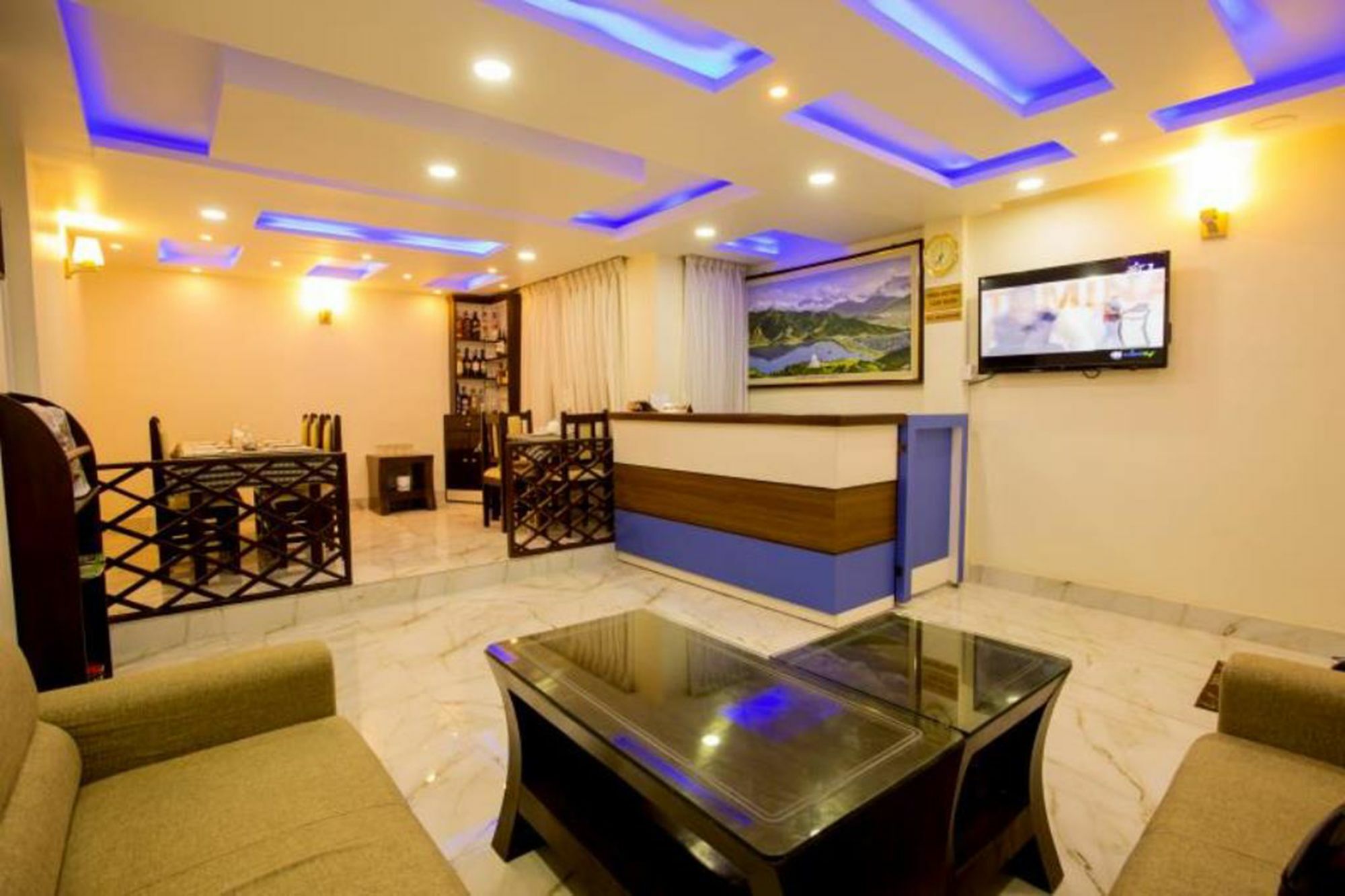 Merry Hotel 3*