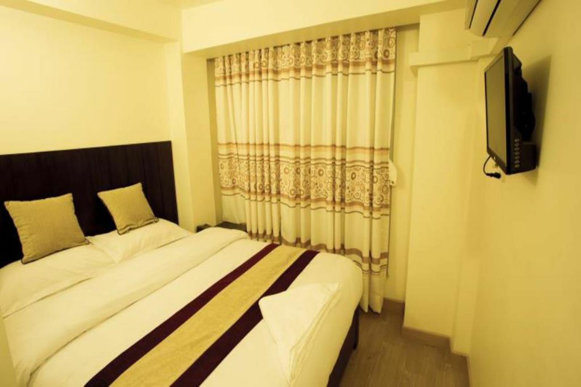 Hotel Merry