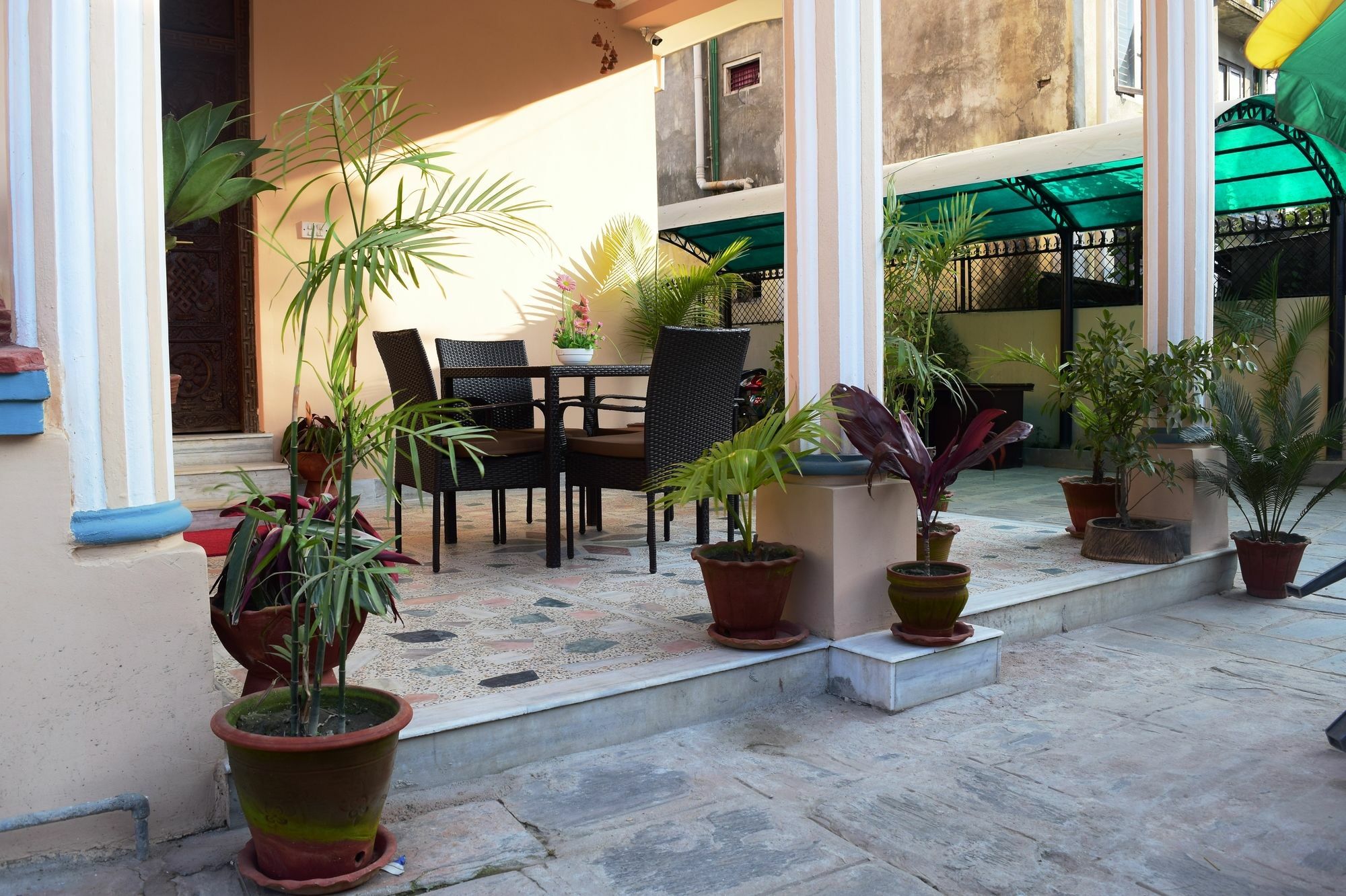 Papaya Hotel 3*