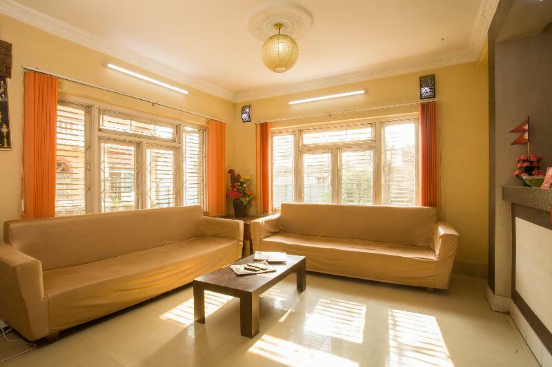 Oyo 145 Sirahali Khusbu &lodge Hotel