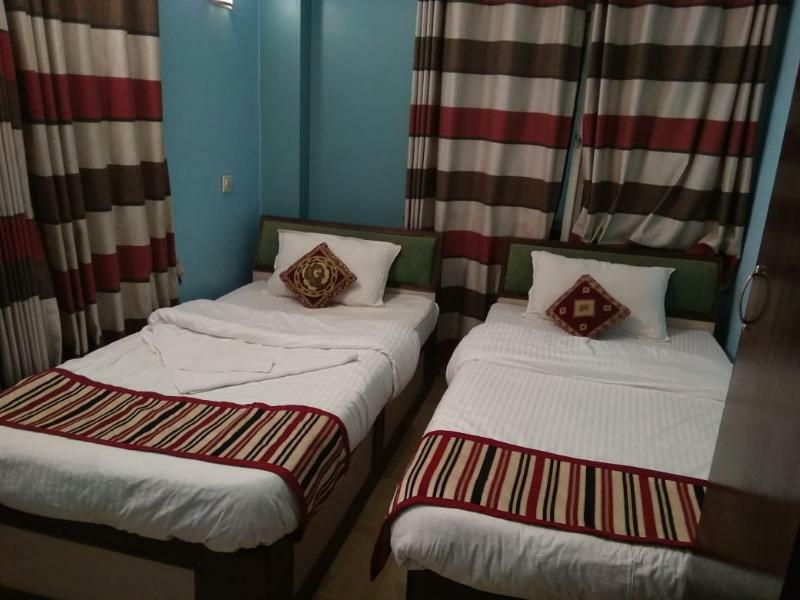 Hotel Oyo 145 Sirahali Khusbu &lodge