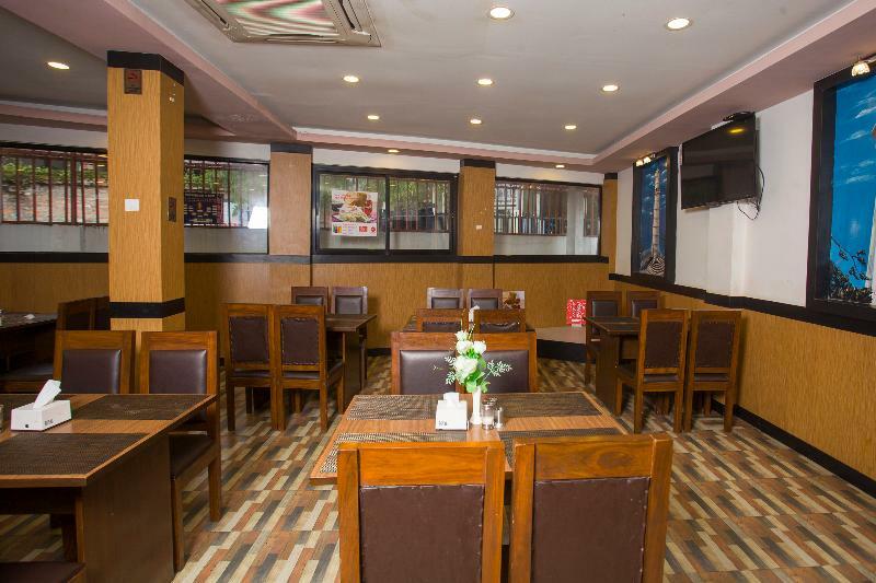 Oyo 11474 Gangaur Regency Boutique Katil 2*