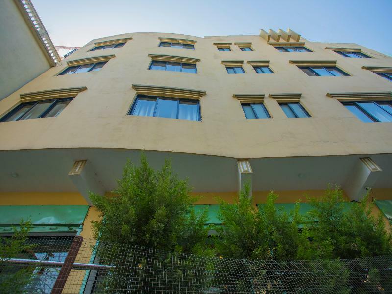 Hotel Oyo 255 White Zambala