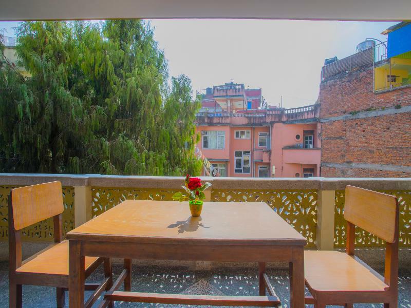 Hotel Oyo 255 White Zambala Kathmandu