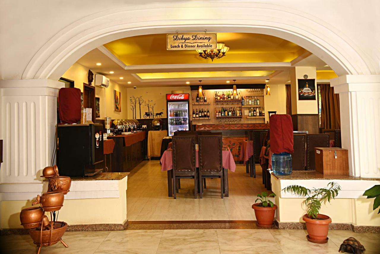 Dom Himalaya Hotel