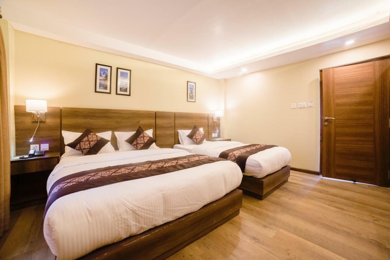 Ganapati Airport Hotel