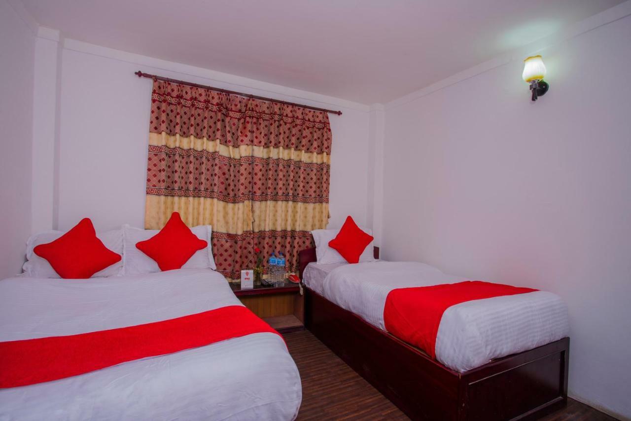 Hotel Oyo 276 White Orchid