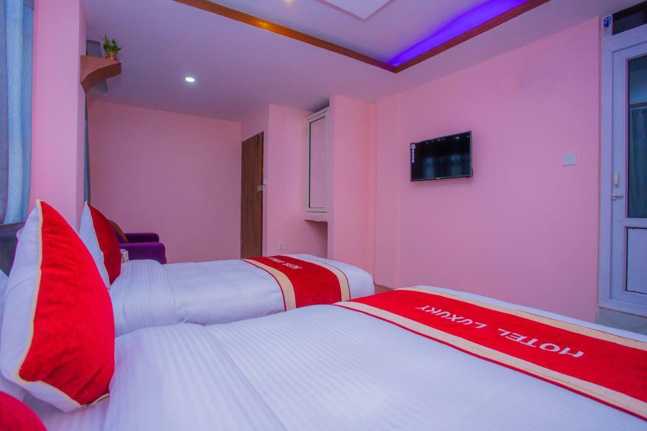 Hotel Oyo 303 Luxury 3*