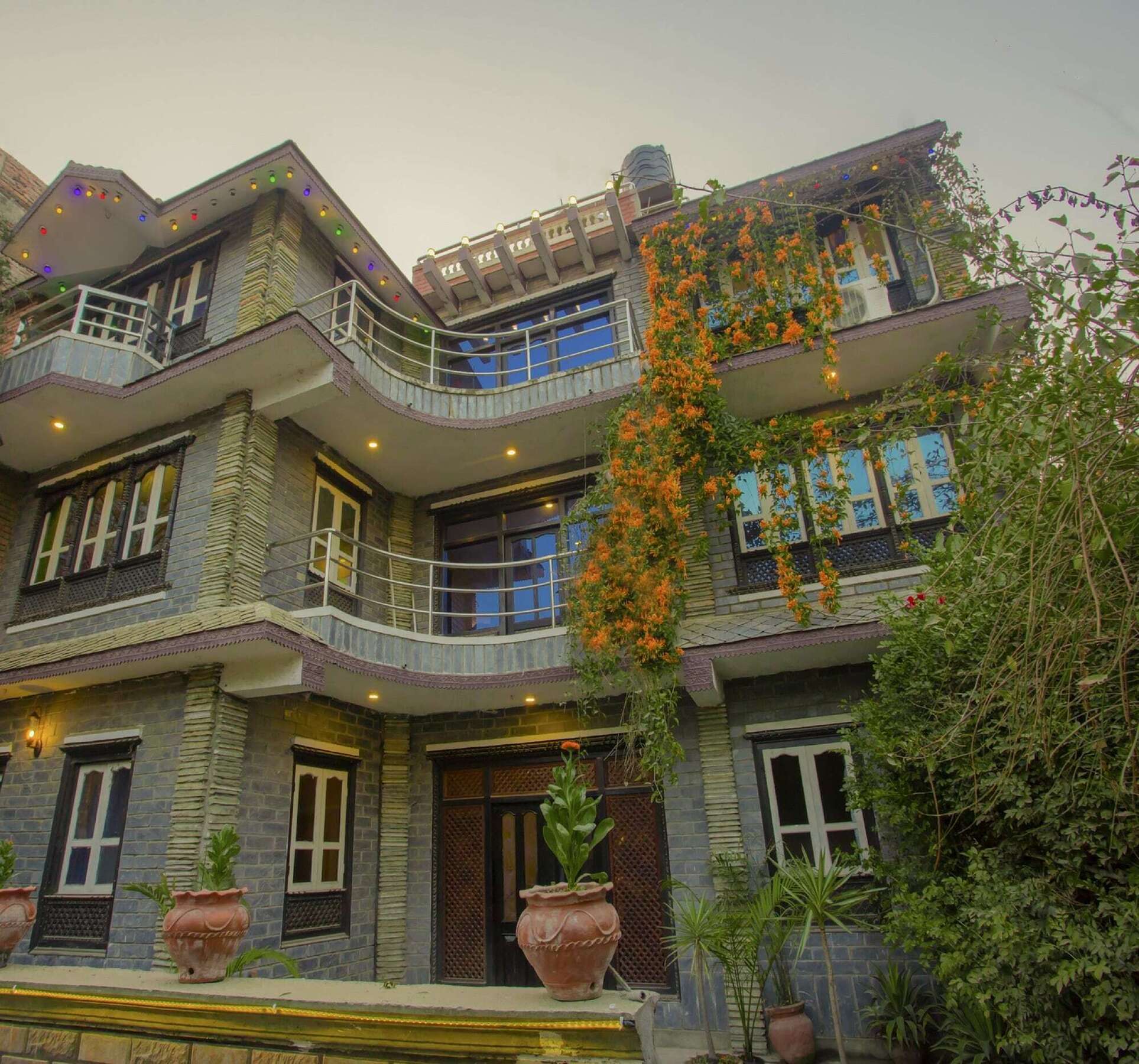 Oyo 280 Hob Nob Garden Kathmandu