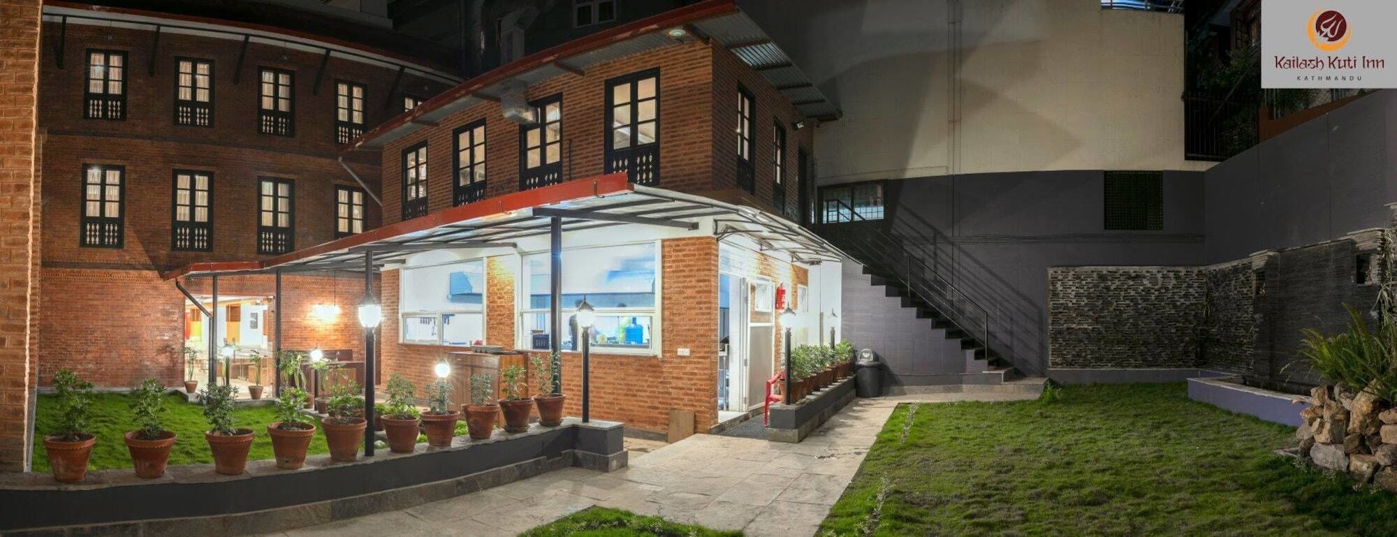 Kailash Kuti Hotel