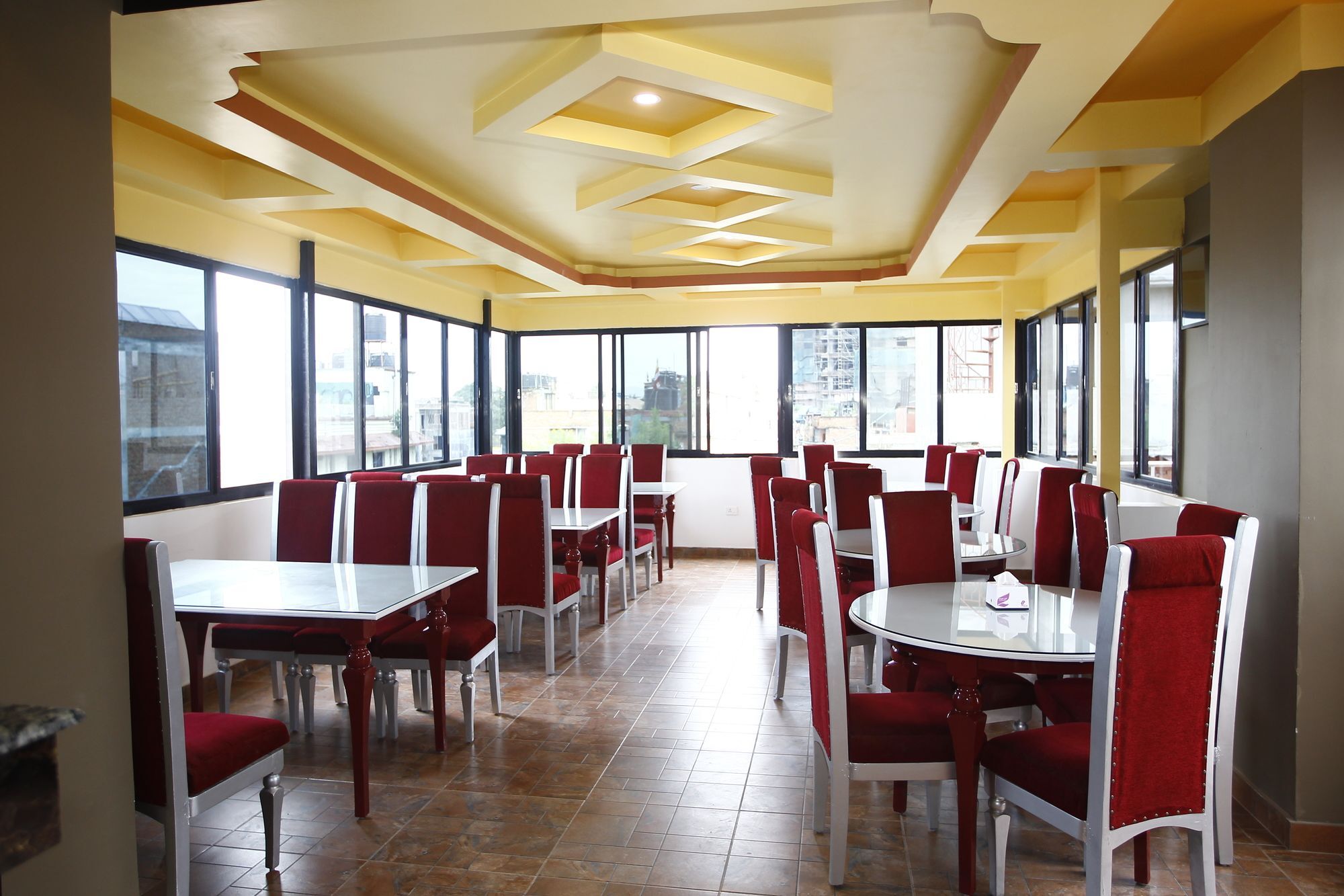 Hotel Shreesu 3*
