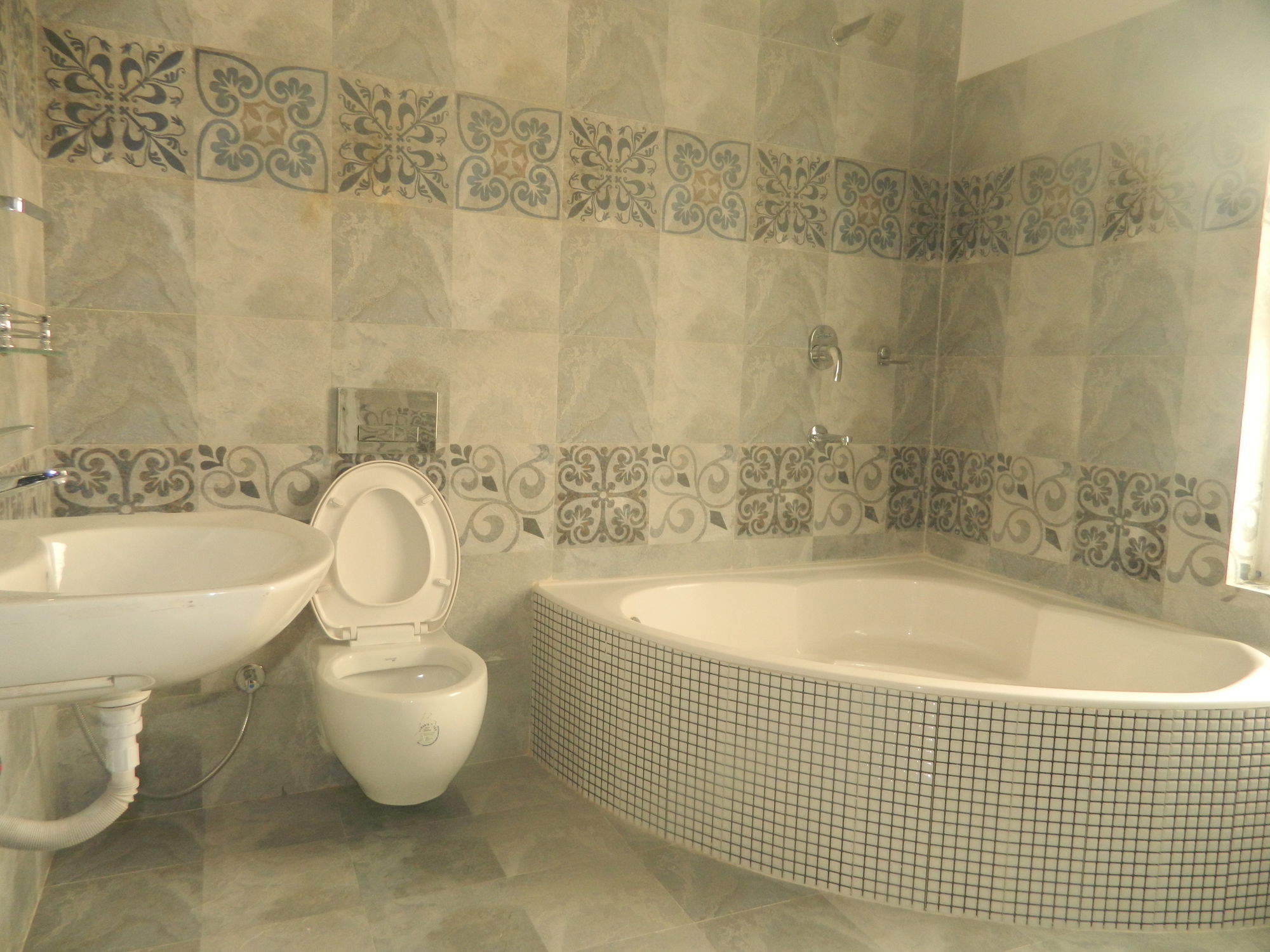 Guest house Om Tara Pvt Ltd