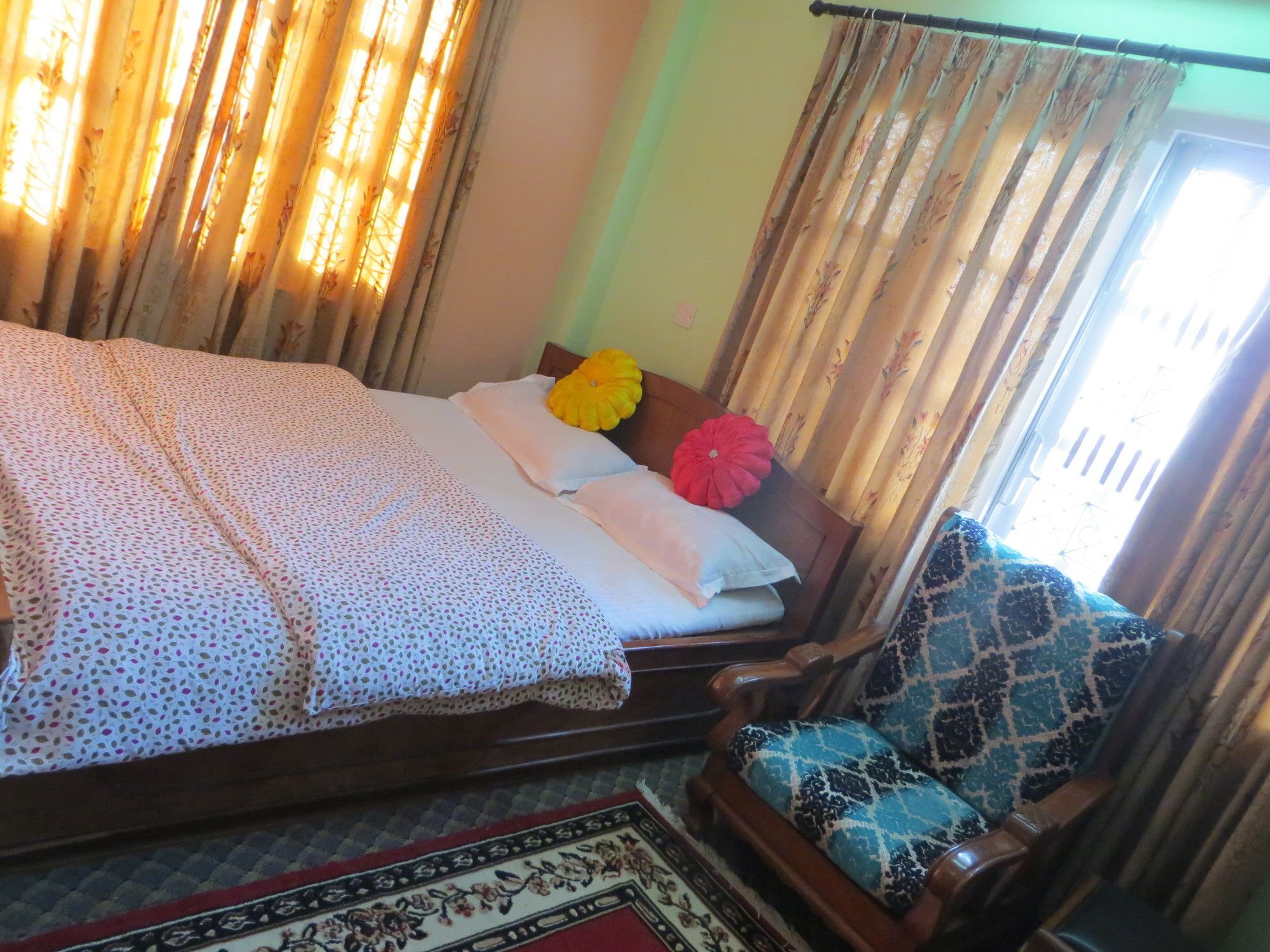 Homestay Manamaiju And Kathmandu