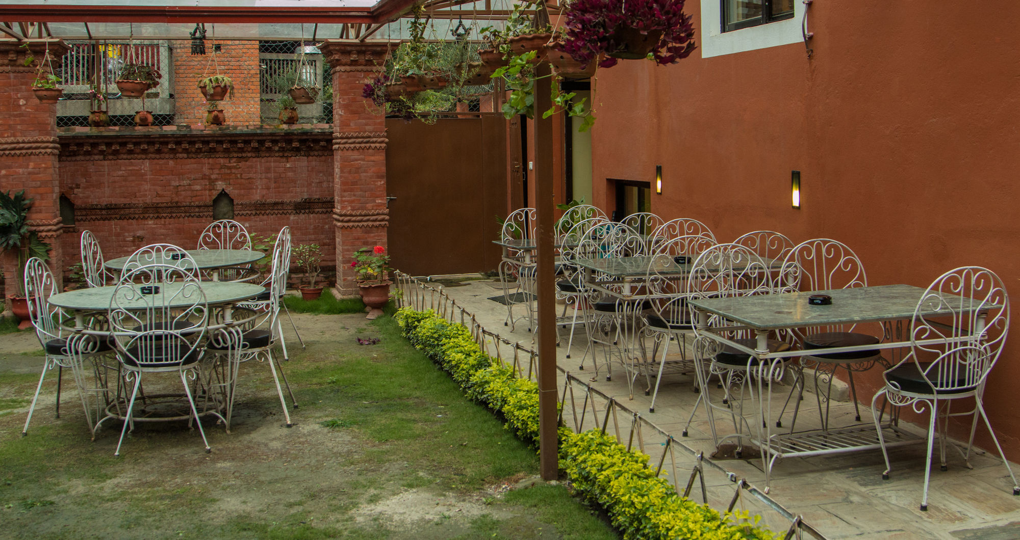 Yukhang Hotel