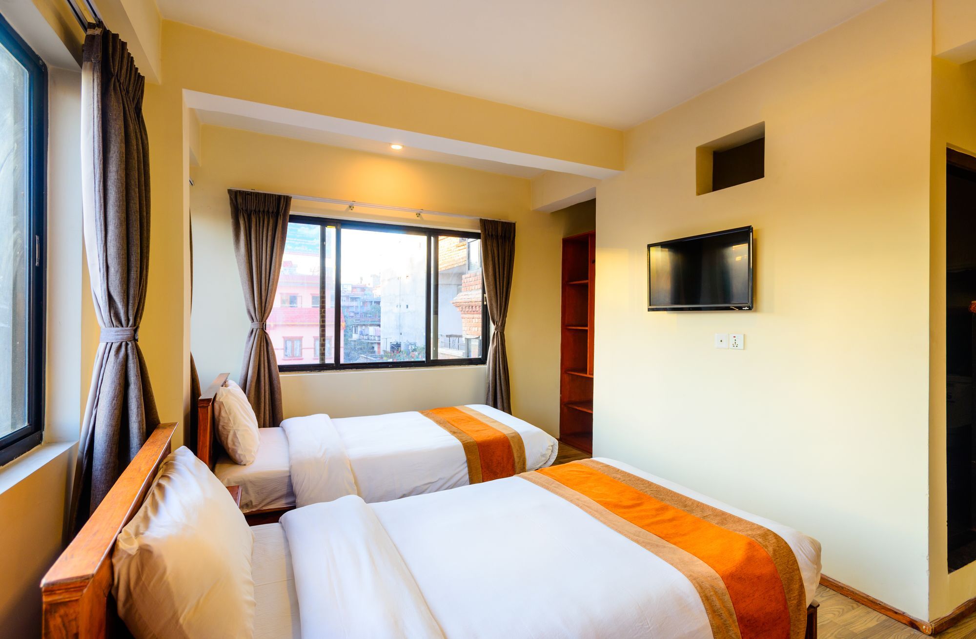 Golden Temple Hotel 3*
