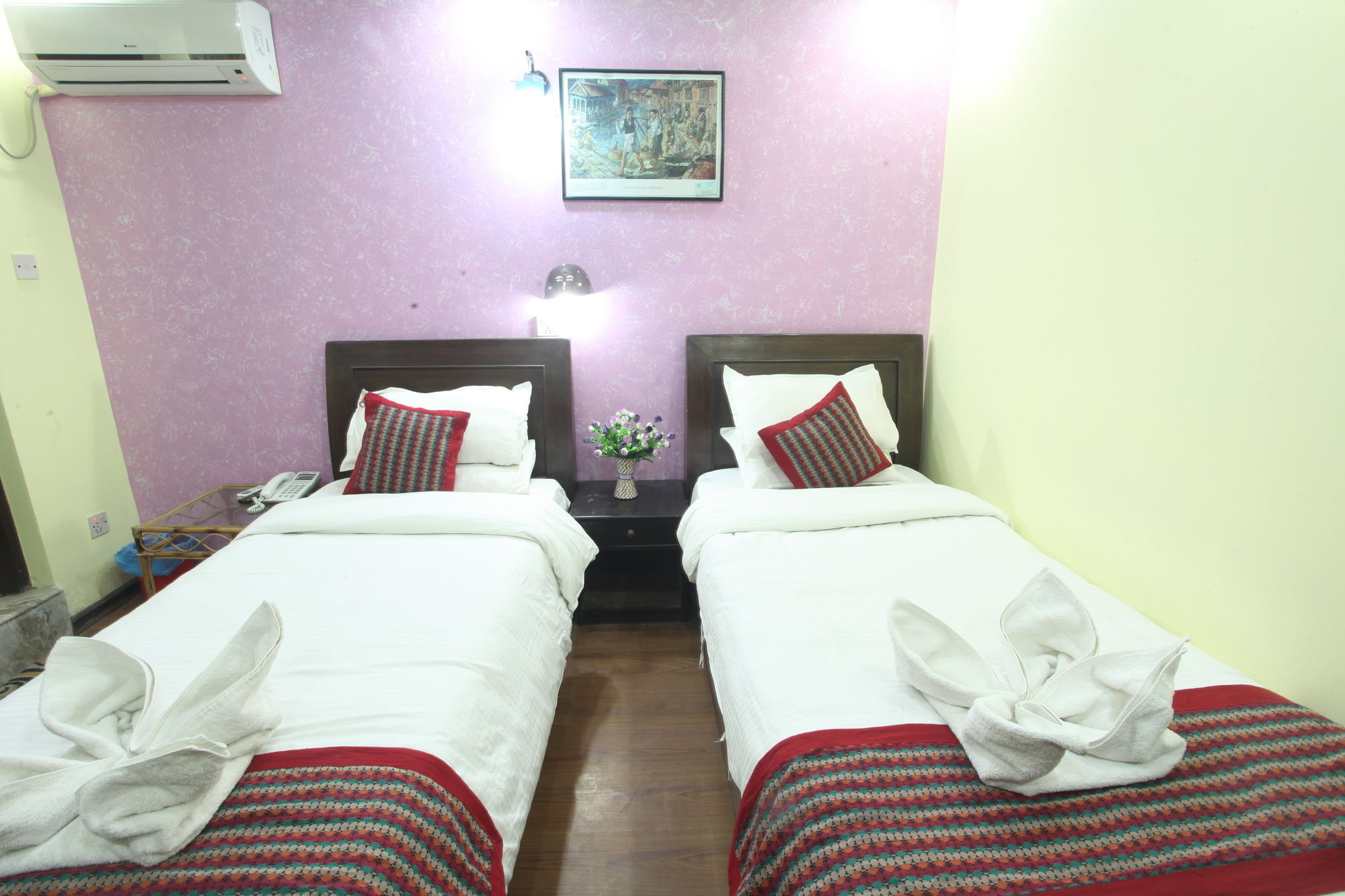 Hotel Annex 2*