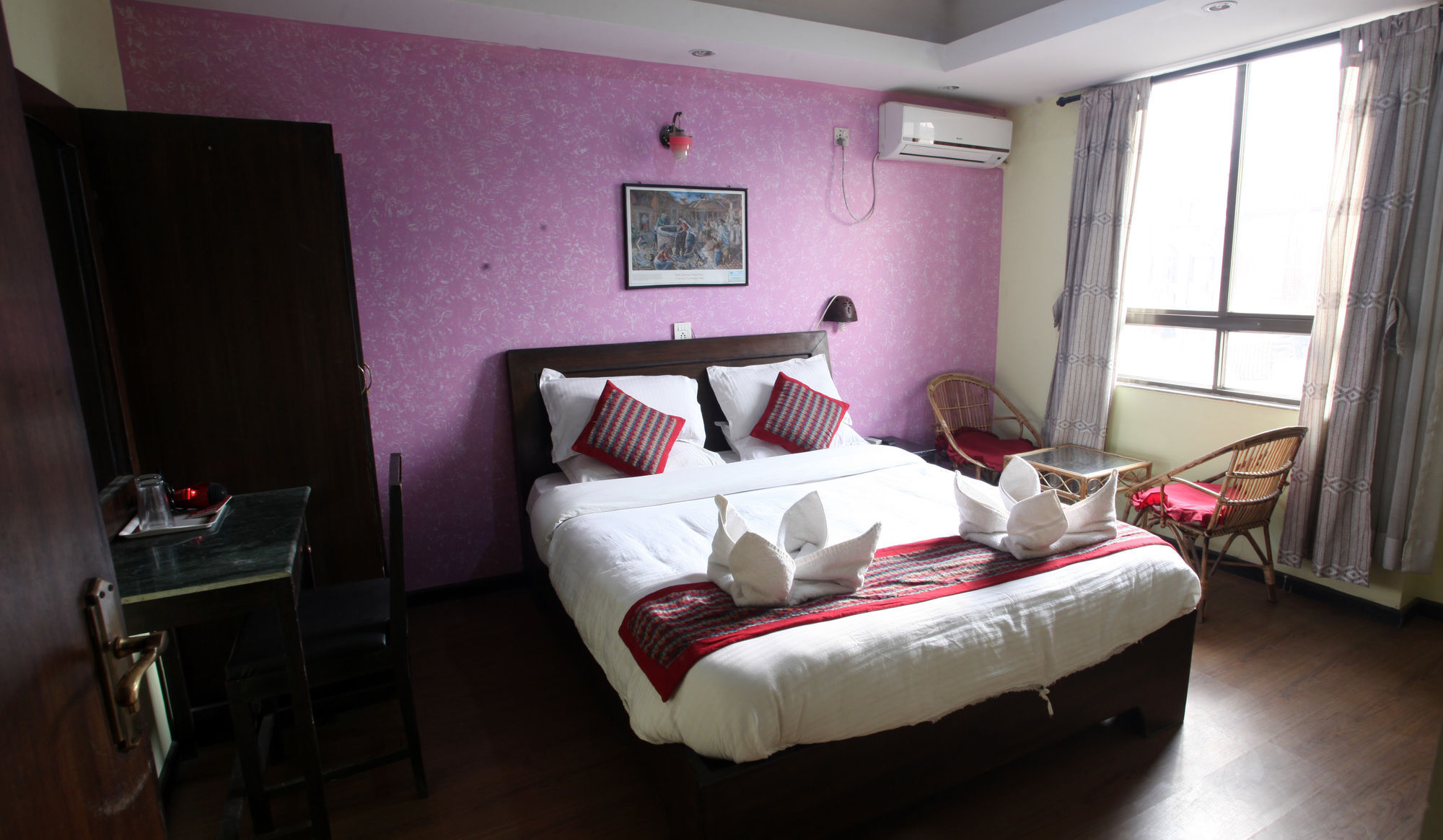 Hotel Annex 2*