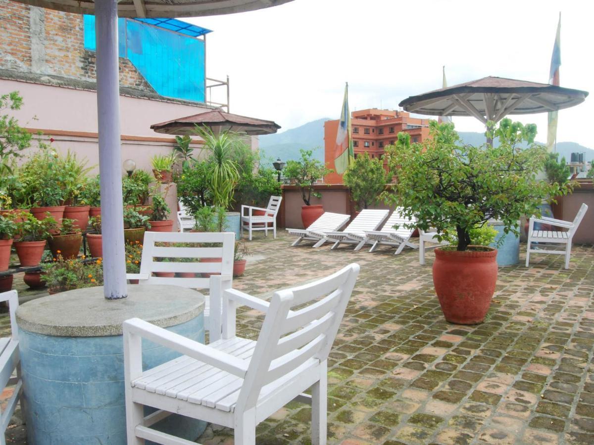 Hotel Potala 2*