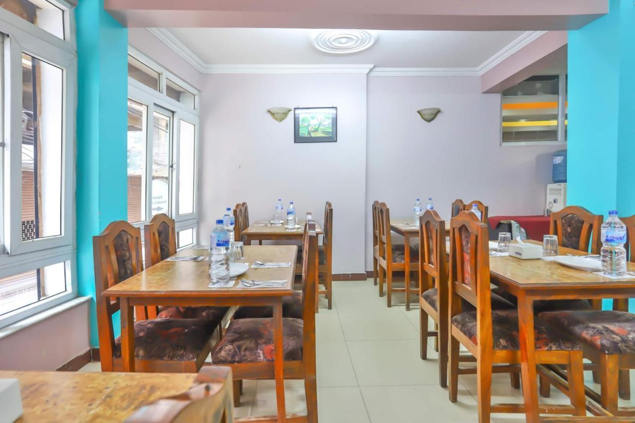Hotel Oyo 552 President 3*