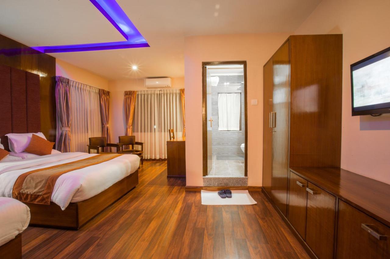 Aryatara Hotel 3*