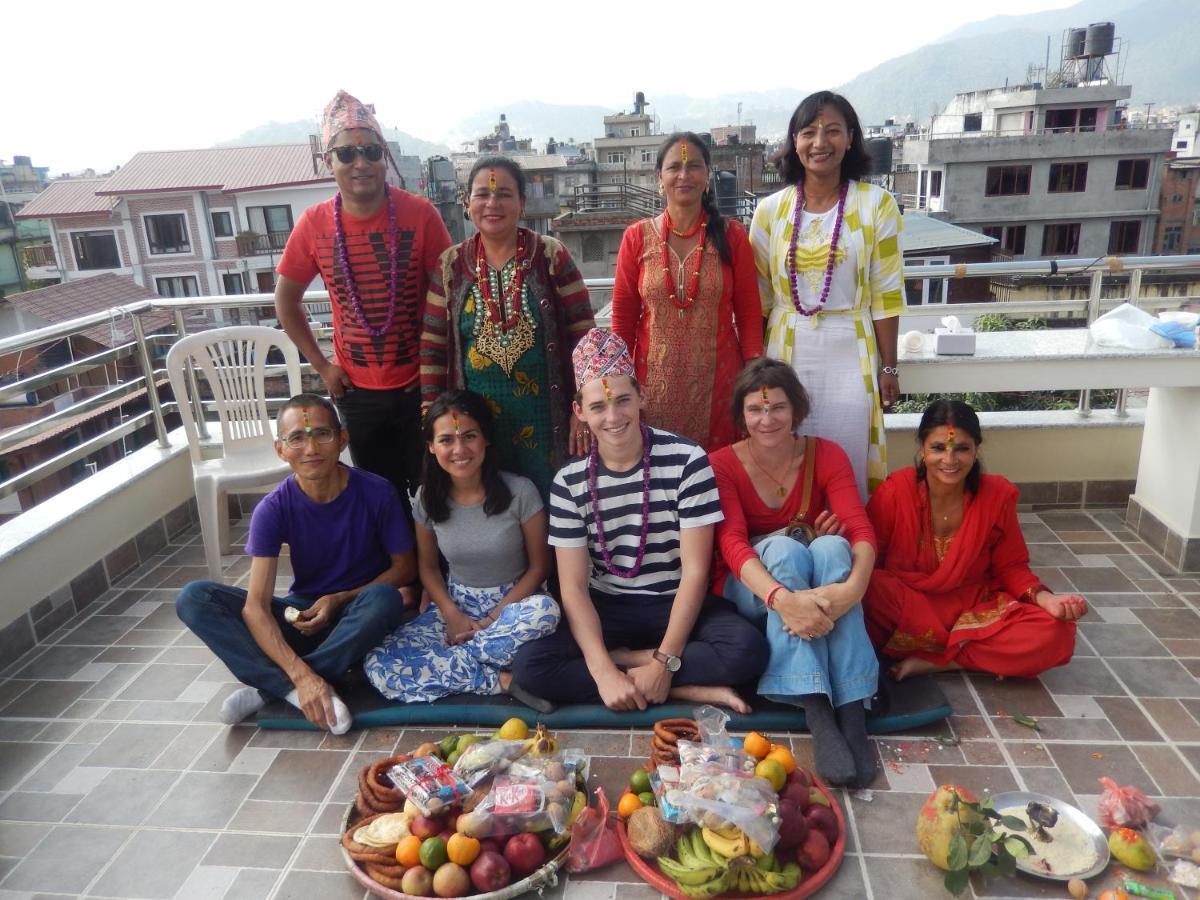 Shine Famille Francophone - Shine And * Kathmandu