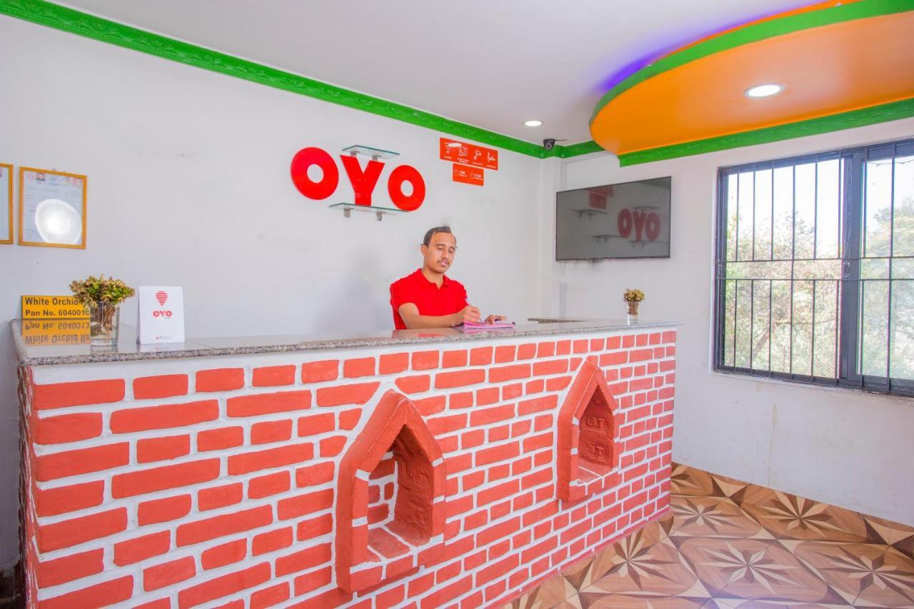 Hotel Oyo 276 White Orchid 3*