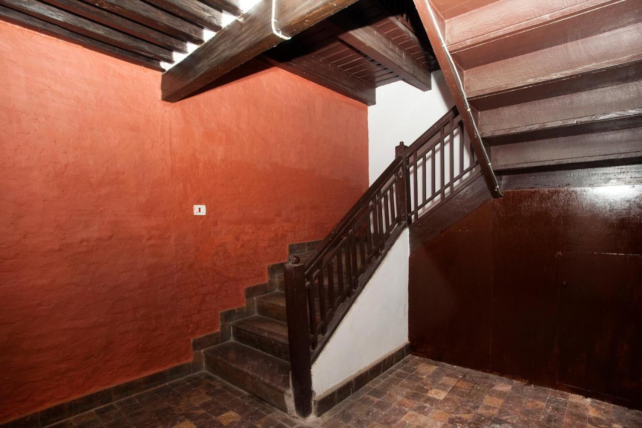 Hotel Oyo 738 Kaze Darbar