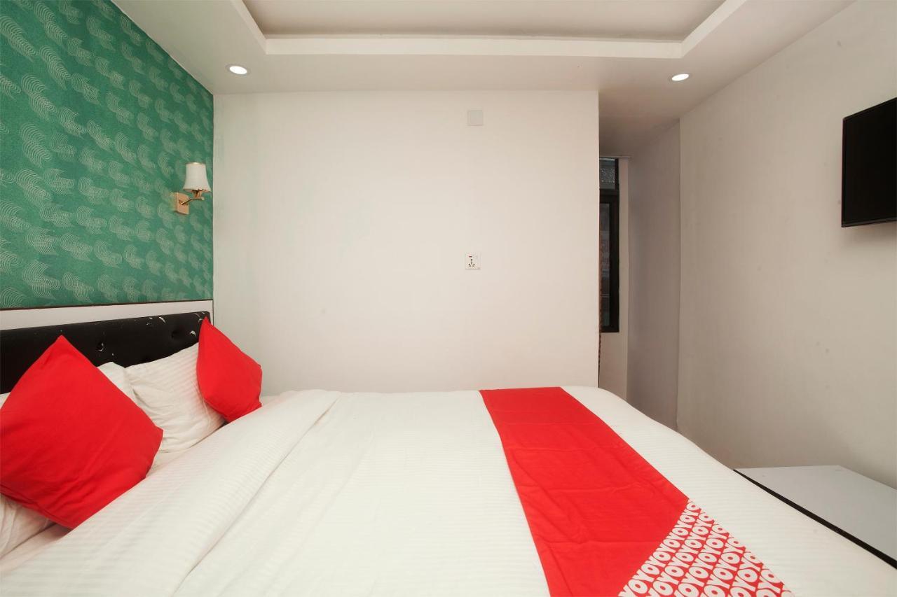 Hotel Oyo 776 Royal Valley 3*