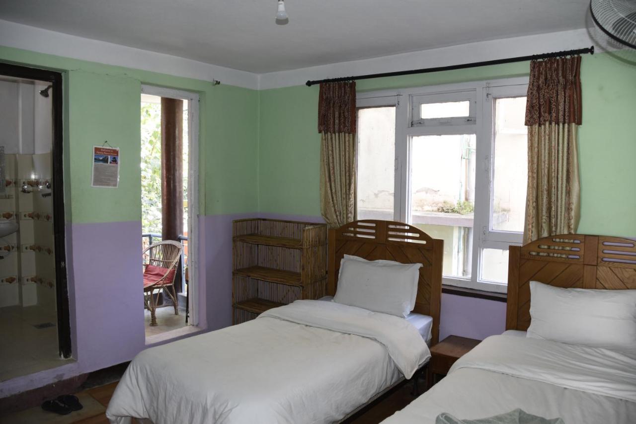Hostel Beehive *