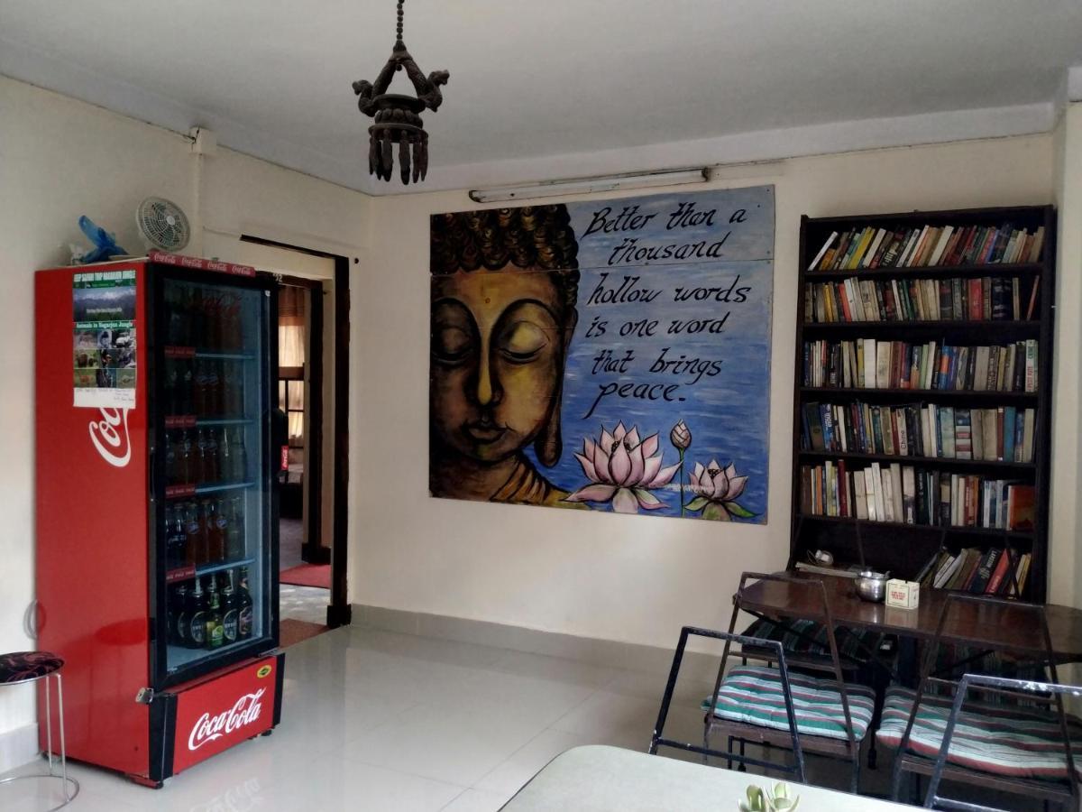 Hostel Beehive *