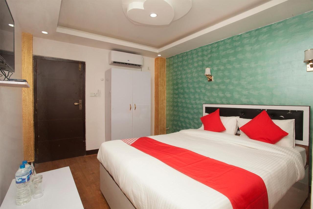 Oyo 776 Royal Valley 3* Imadol
