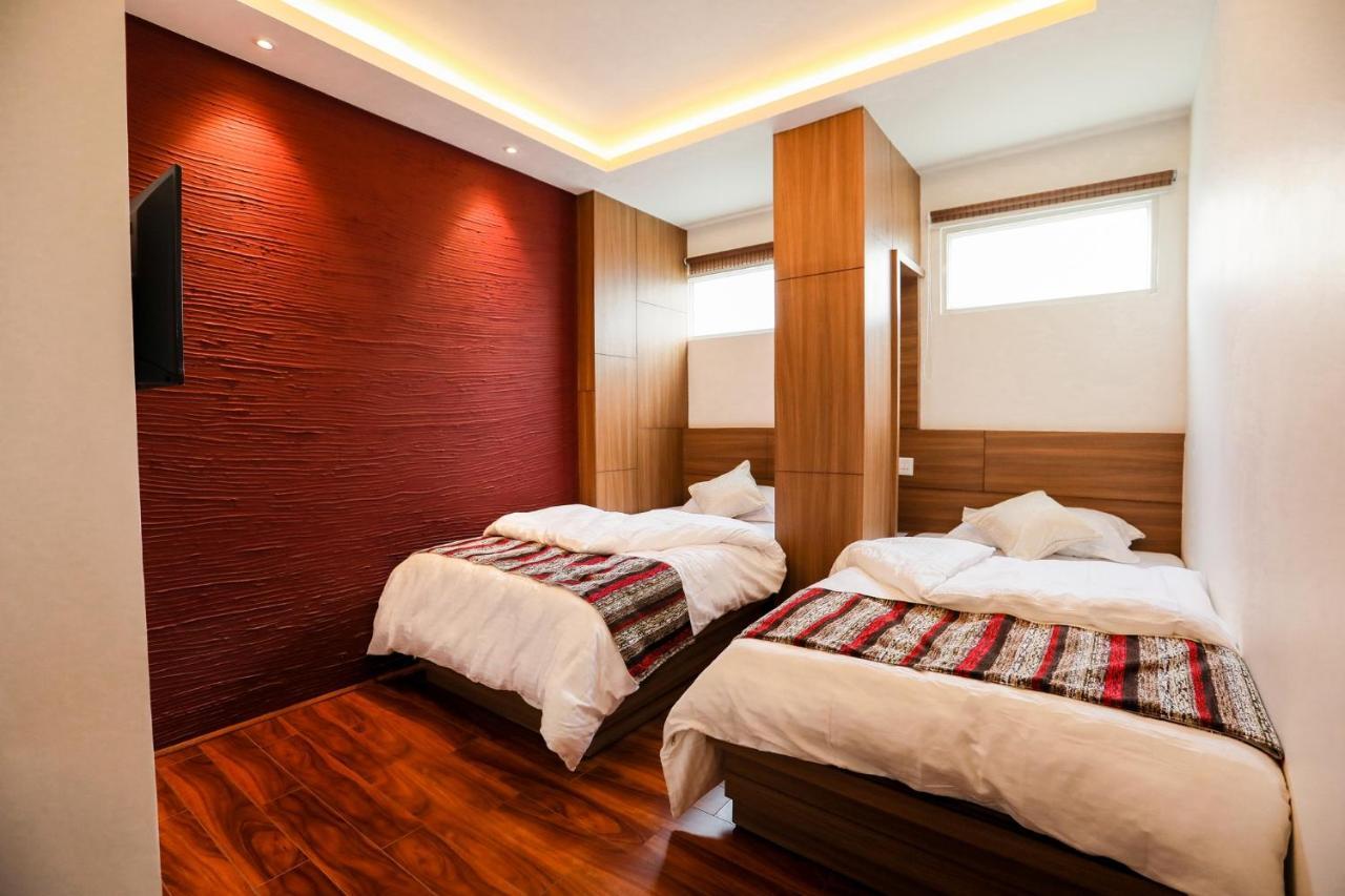 Flying Yak Hotel 3*