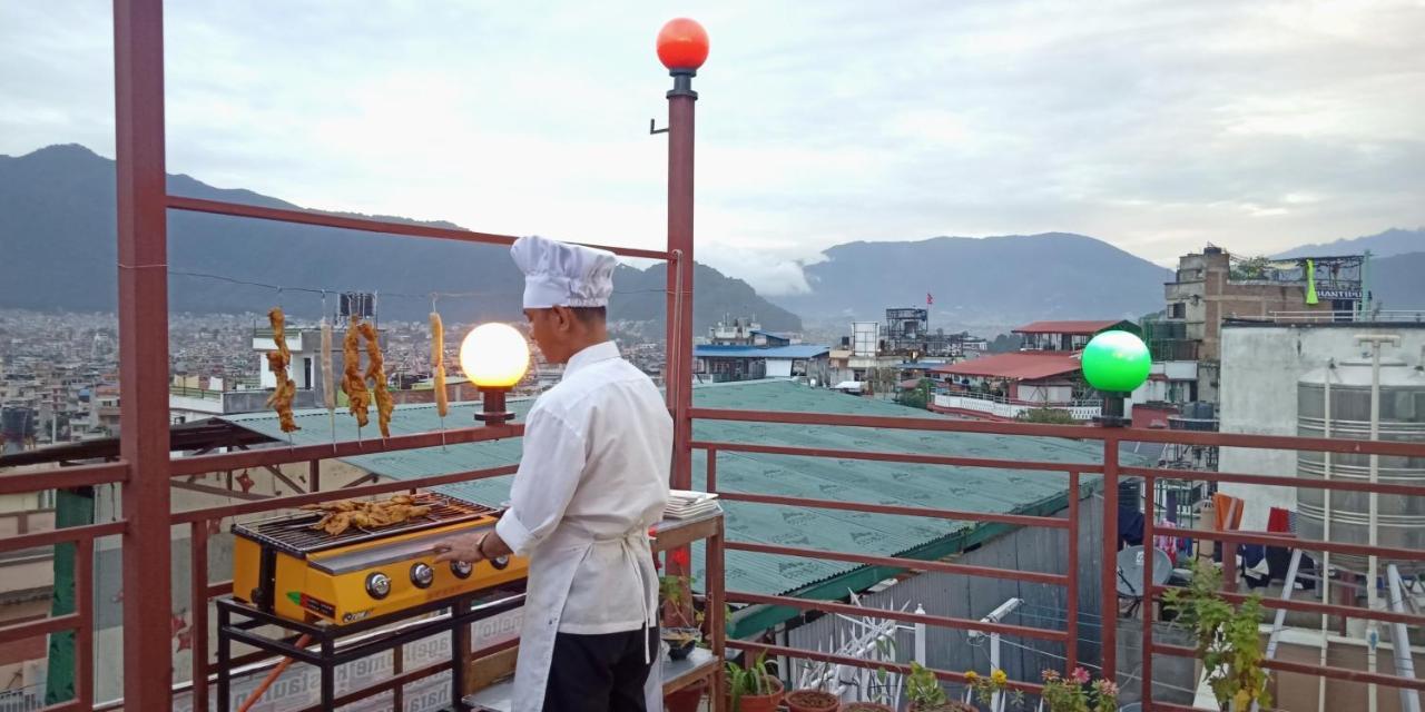 Asrama Voyage *