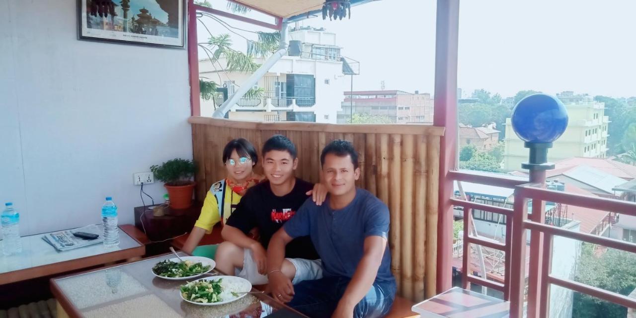 Asrama Voyage