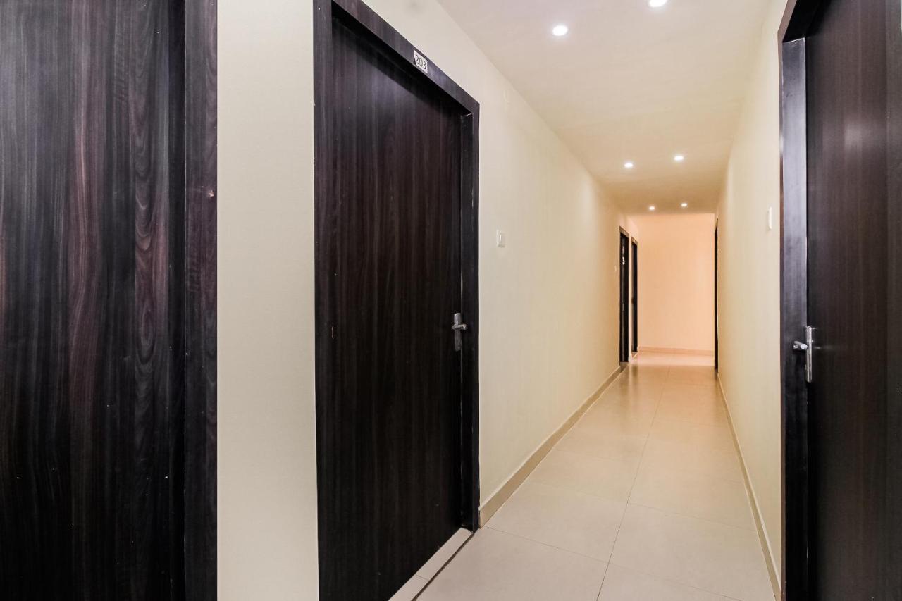 Hotel Oyo 786 Shree Guru Annex 3*