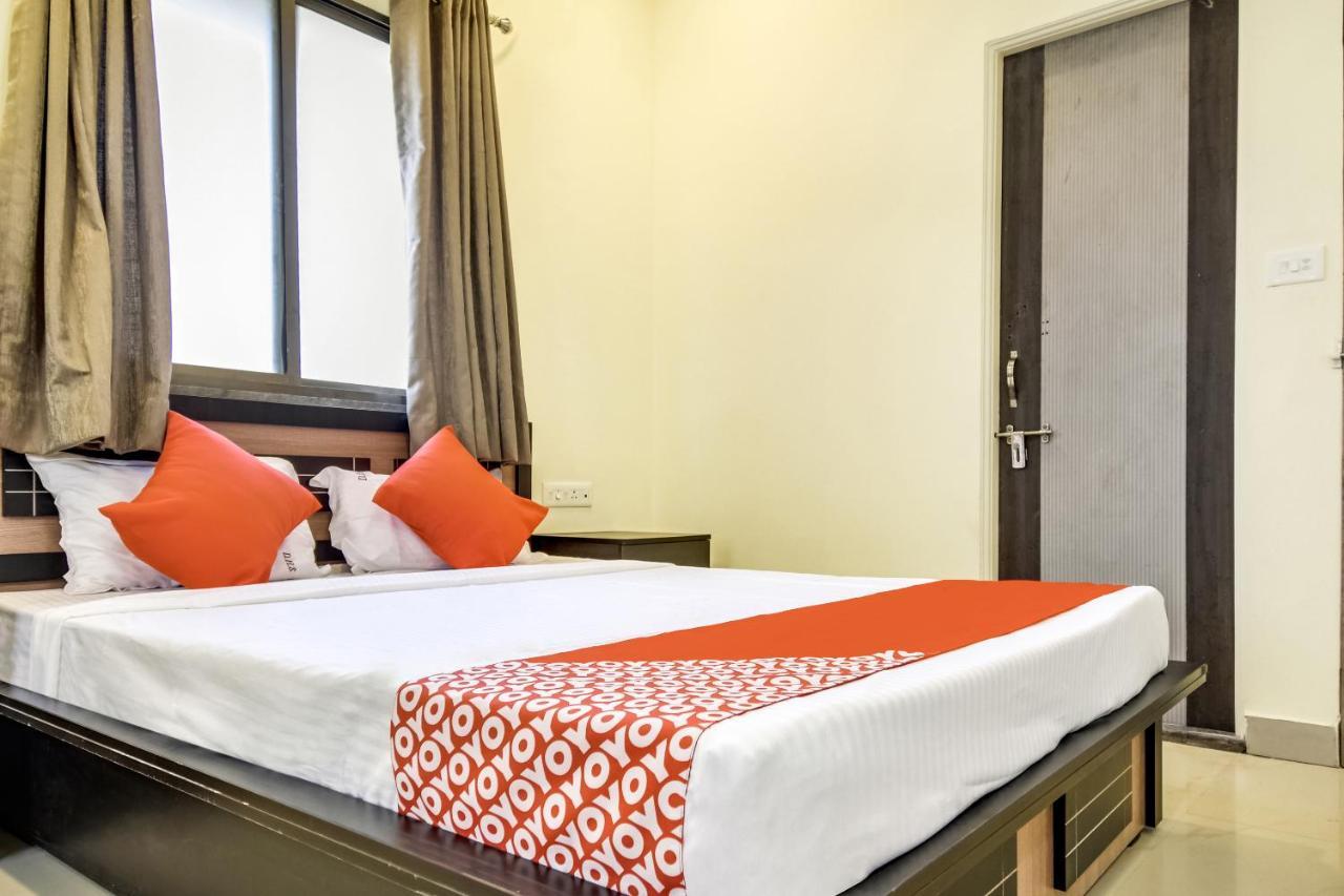 Hotel Oyo 786 Shree Guru Annex