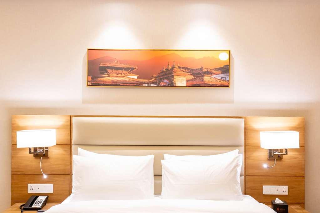 Ramada Encore By Wyndham Thamel 4*