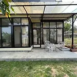 Lovely One Bedroom Avocado Apartment