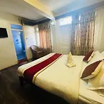 Hotel Travelers Home