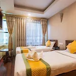 Yellow Pagoda Hotel