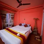 Hotel New Pokhara Peace