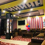 Yeti Cozy Hotel