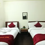 Hotel Golden Eye