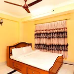 Spot On 397 Hotel Triveni Guest House