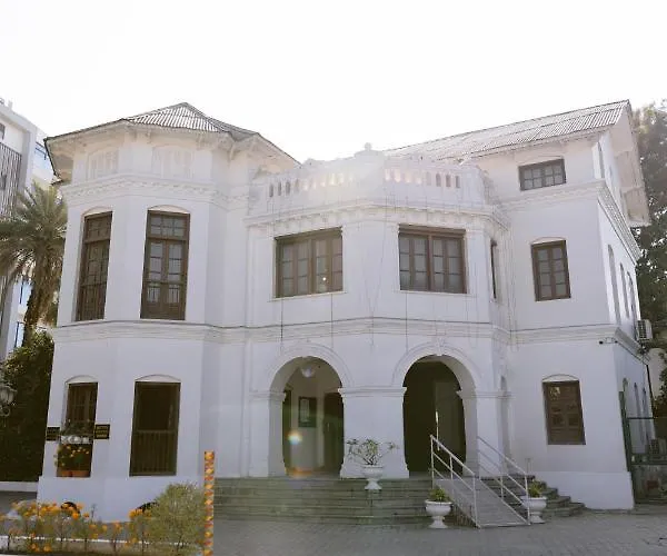 Aranya Boutique Hotel