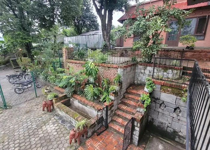 Karunamaya Hotel
