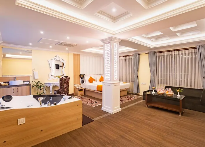 Yellow Pagoda Hotel