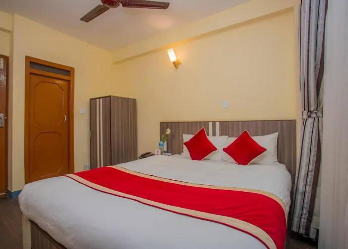Oyo 297 Hotel Aayam